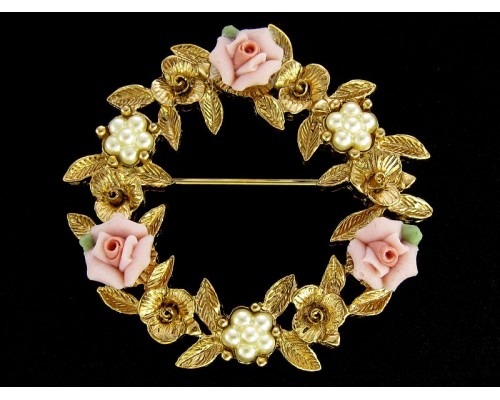 Винтажная брошь «Веночек с розами» от 1928 Jewelry Company