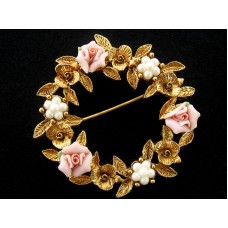 Винтажная брошь «Веночек с розами» от 1928 Jewelry Company